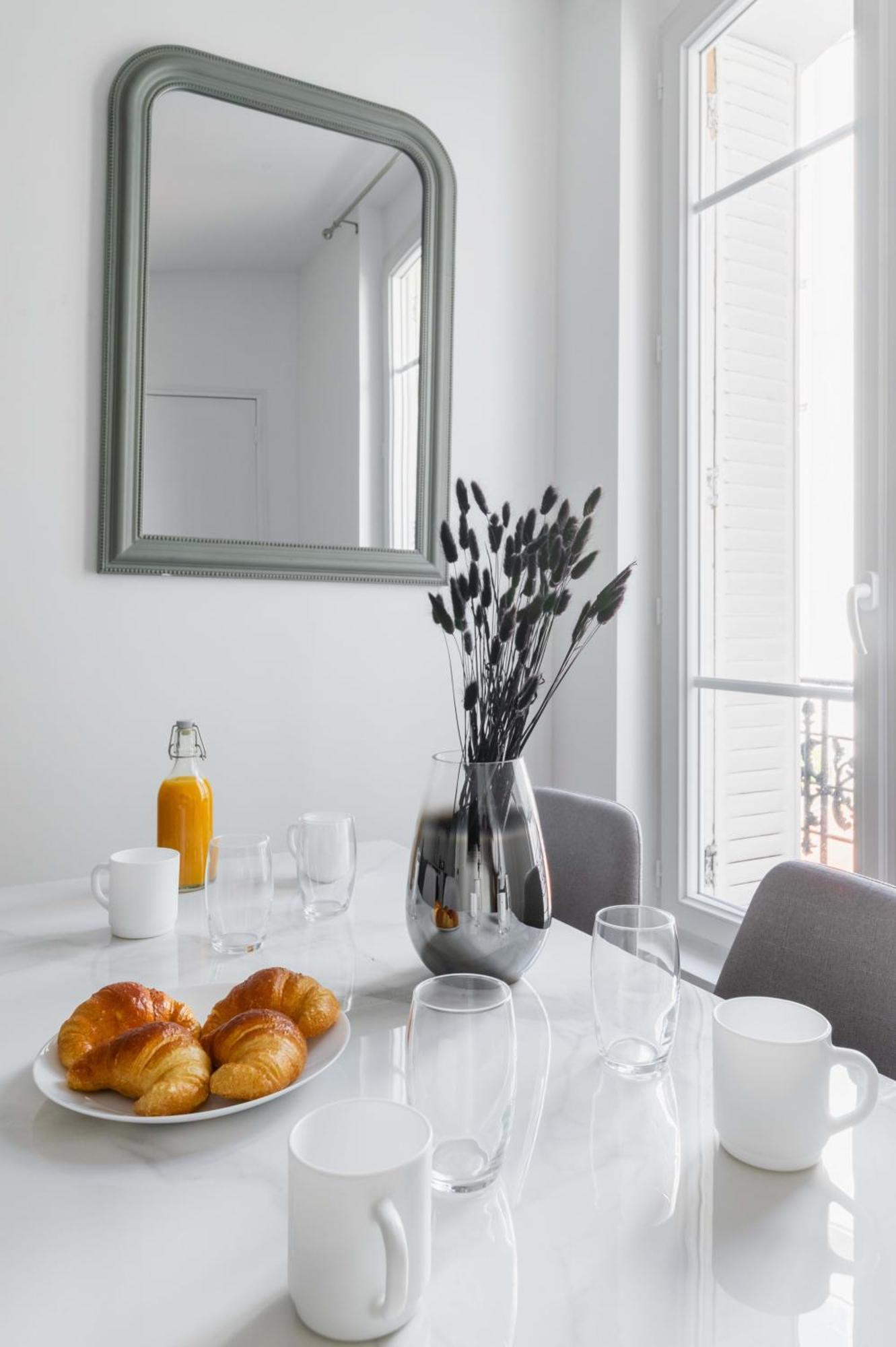 2 Pieces Refait Neuf Metro Jaures - Paris 19 - 4P - Flat-Guest Apartment Exterior photo